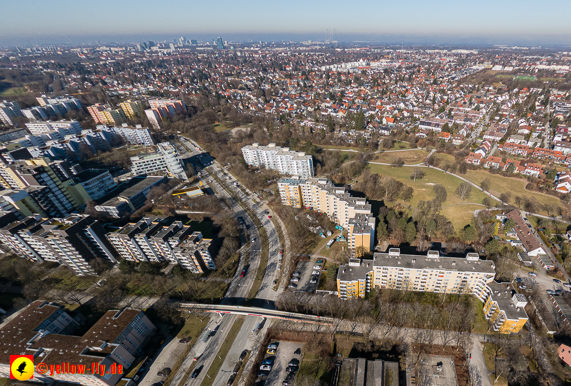 15.02.2023 - Marx-Zentrum und Karl-Marx-Ring mit Umgebung in Neuperlach